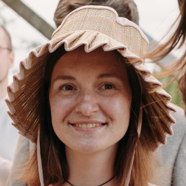 Анна Доломанова, учитель